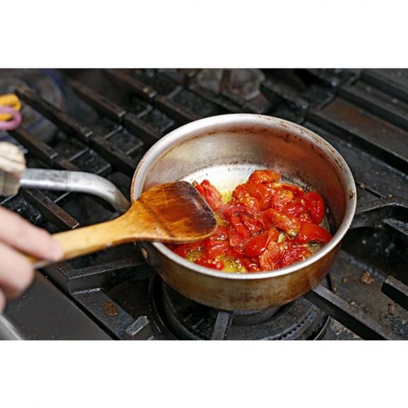 武蔵野食堂　大人のパスタソース〈トマトソース〉【2食入】03