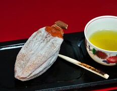 『堂上蜂屋柿（どうじょうはちやがき） ”秀”』 岐阜県産干し柿 秀品  6玉入（1玉60g以上）化粧箱 ※常温