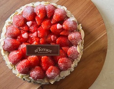 atTerrace軽井沢 『軽井沢高原いちごのショコラタルト』 1台 5号 ※冷蔵